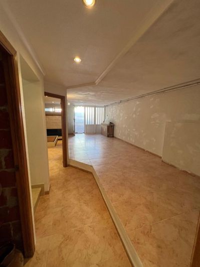 Image No.20-4 Bed Townhouse for sale