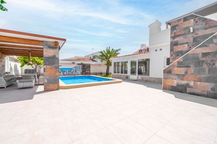 Image No.10-Villa de 4 chambres à vendre à Torrevieja