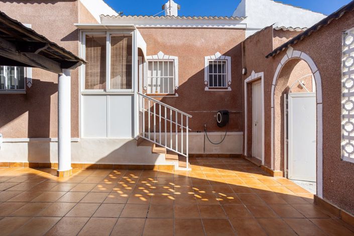 Image No.29-3 Bed Villa for sale