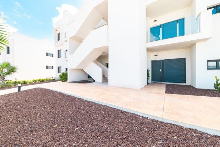 Image No.14-3 Bed Apartment for sale