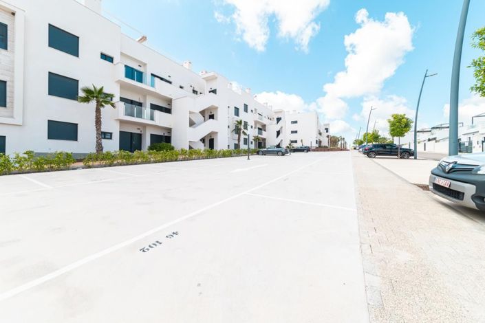 Image No.15-3 Bed Apartment for sale