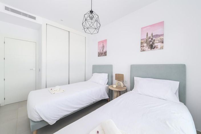 Image No.6-3 Bed Apartment for sale