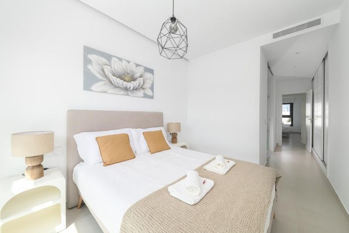 Image No.8-3 Bed Apartment for sale