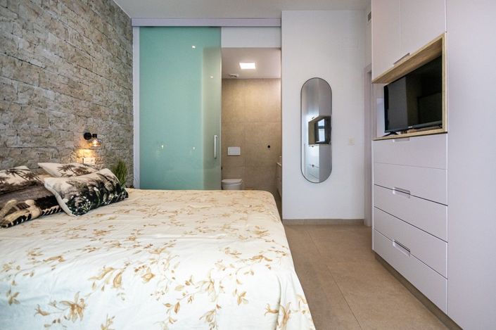 Image No.14-3 Bed Apartment for sale
