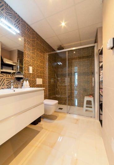 Image No.8-3 Bed Apartment for sale