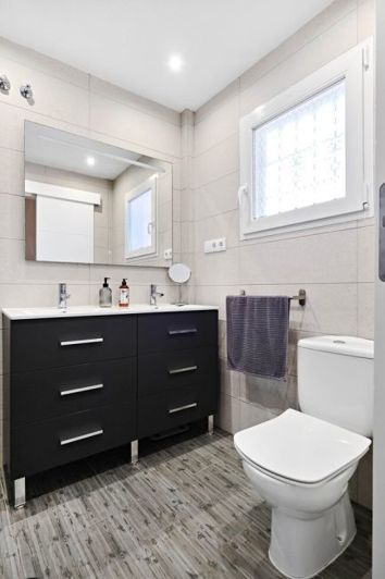 Image No.19-3 Bed Semi-Detached for sale
