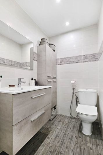 Image No.37-3 Bed Semi-Detached for sale
