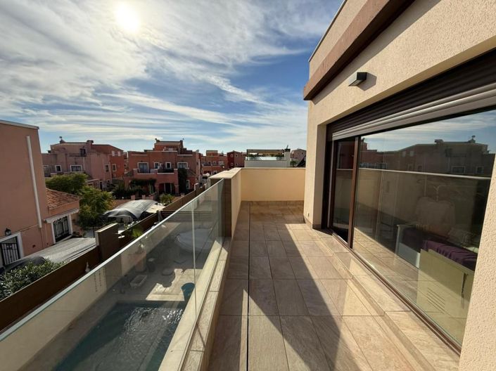 Image No.19-3 Bed Villa for sale