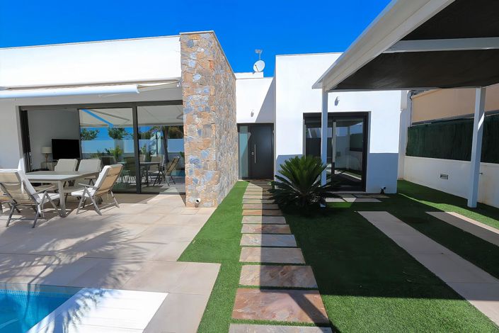 Image No.16-3 Bed Villa for sale