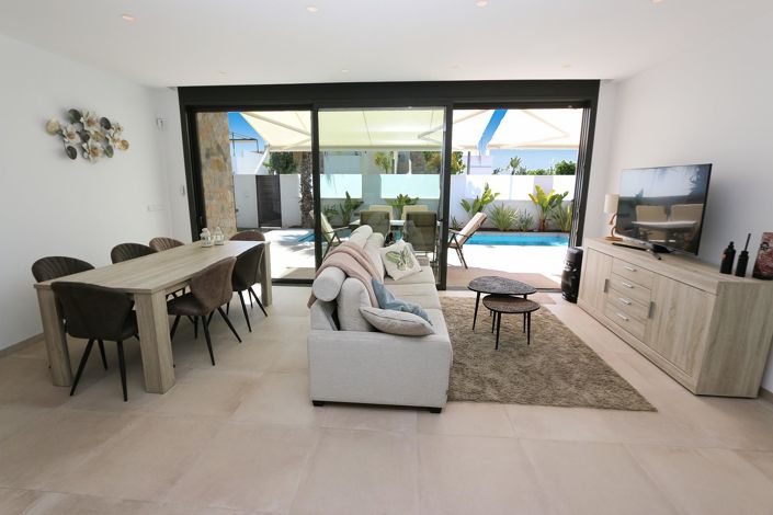 Image No.27-3 Bed Villa for sale