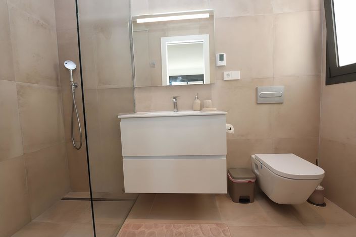 Image No.36-3 Bed Villa for sale