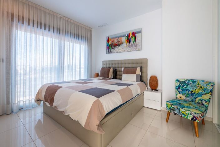 Image No.10-3 Bed Villa for sale