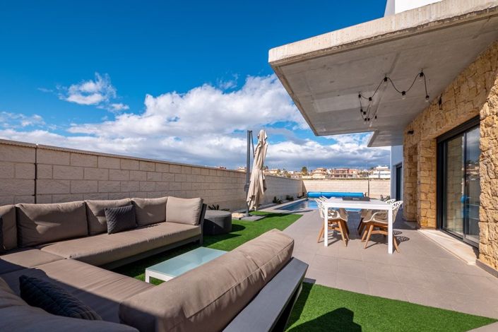 Image No.21-3 Bed Villa for sale