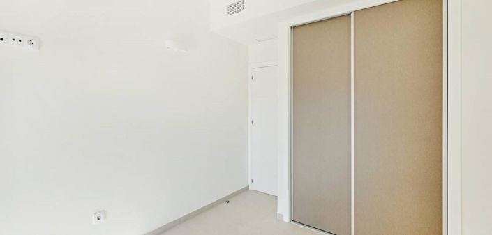 Image No.46-2 Bed Apartment for sale
