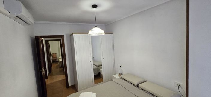 Image No.19-4 Bed Apartment for sale