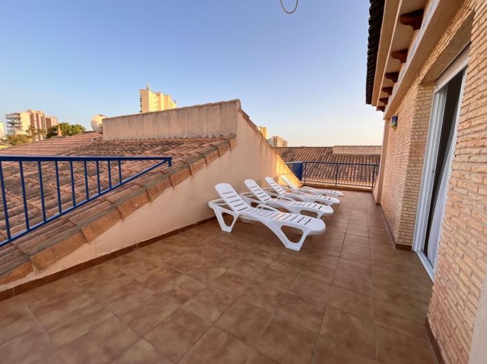 Image No.19-3 Bed House for sale