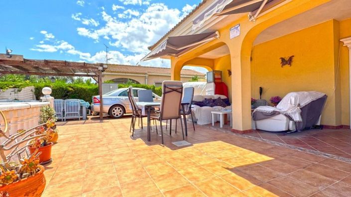 Image No.10-6 Bed Villa for sale