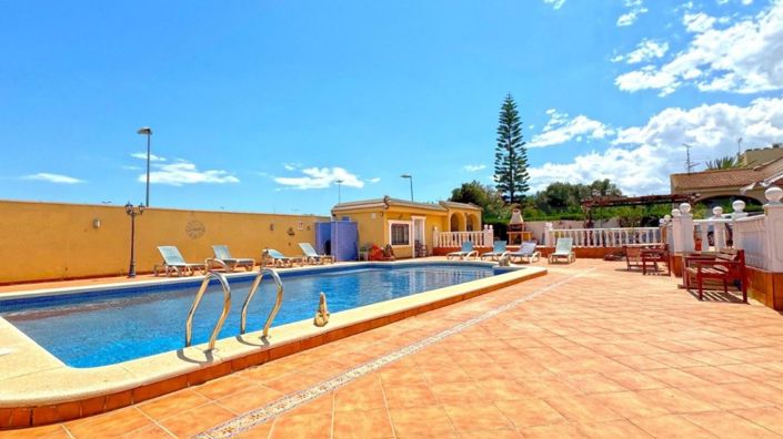 Image No.14-6 Bed Villa for sale