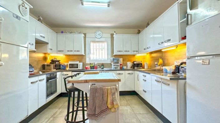 Image No.20-6 Bed Villa for sale