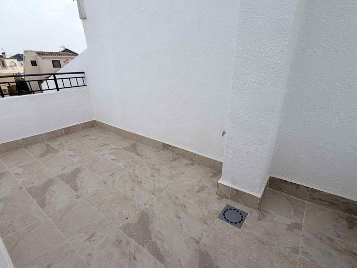 Image No.23-3 Bed House for sale