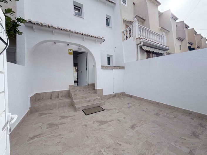 Image No.5-3 Bed House for sale