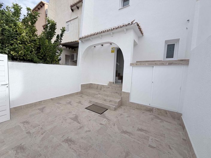 Image No.6-3 Bed House for sale