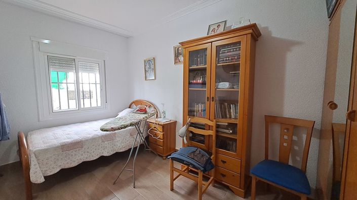 Image No.4-3 Bed House for sale