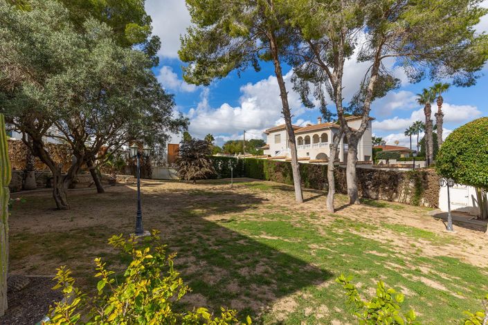 Image No.14-5 Bed Villa for sale