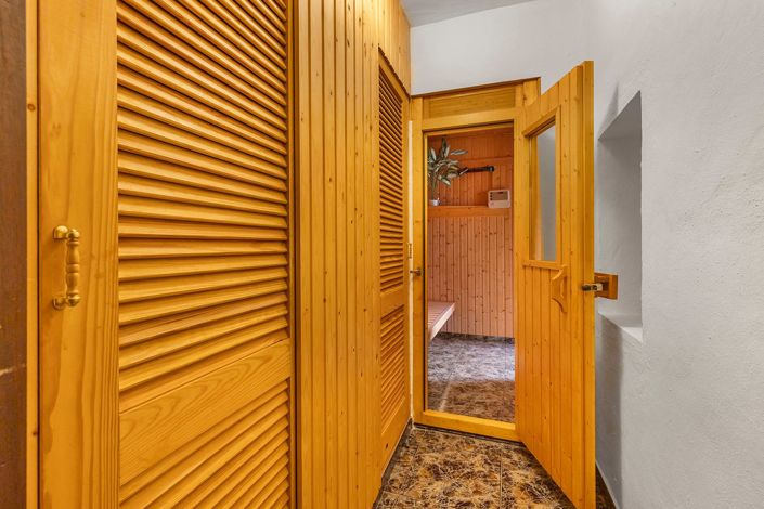 Image No.41-5 Bed Villa for sale