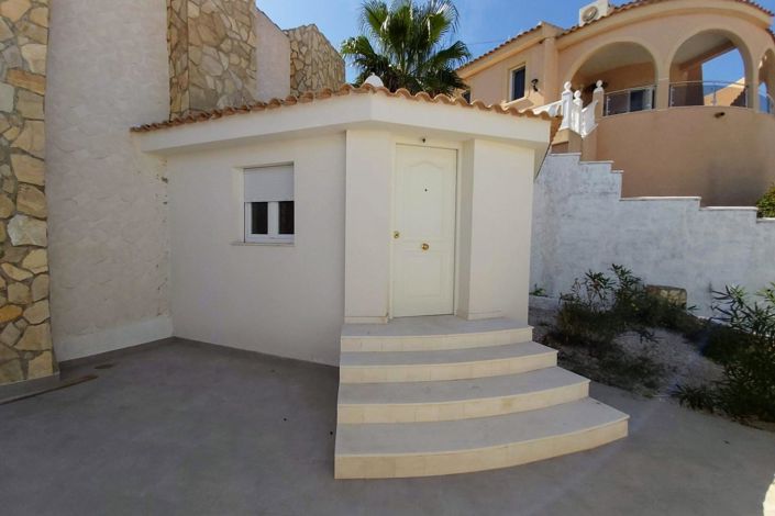 Image No.15-6 Bed Villa for sale