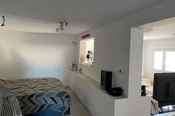 Image No.18-6 Bed Villa for sale