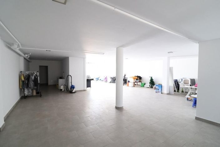 Image No.16-3 Bed Villa for sale