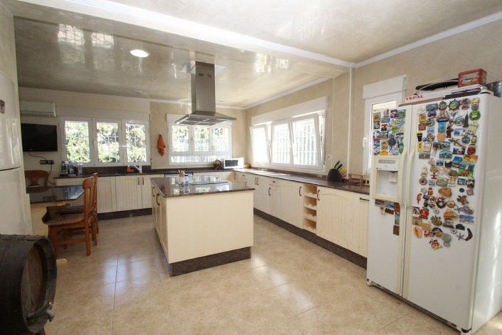 Image No.12-5 Bed Villa for sale