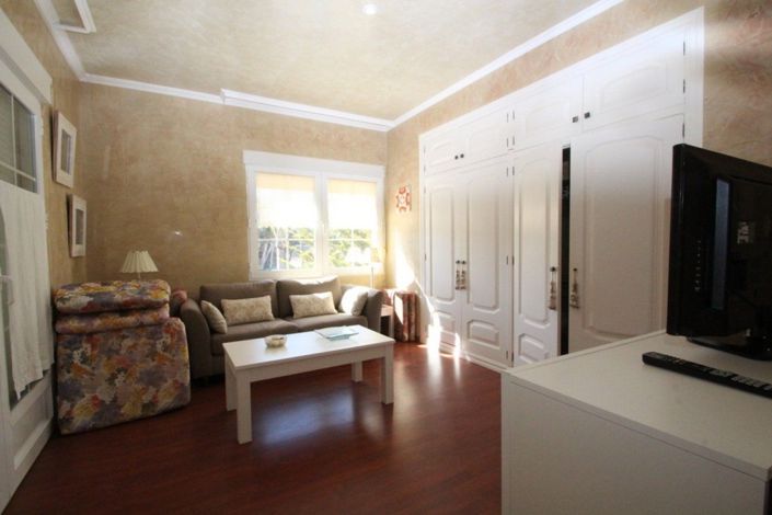 Image No.32-5 Bed Villa for sale