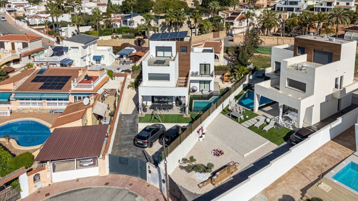 Image No.5-4 Bed Villa for sale