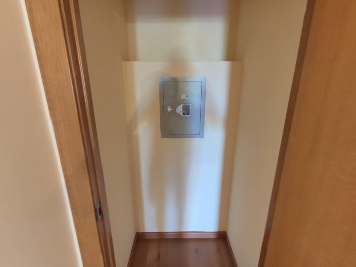 Image No.26-3 Bed Apartment for sale