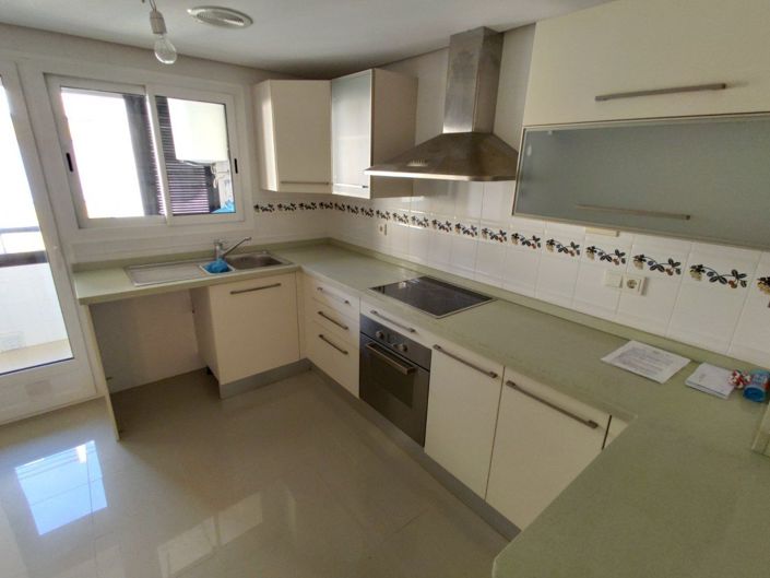 Image No.30-3 Bed Apartment for sale