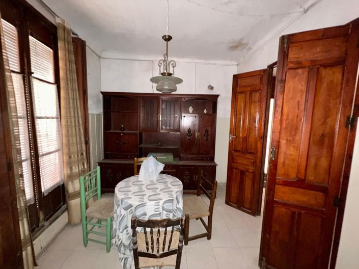 Image No.10-8 Bed House for sale