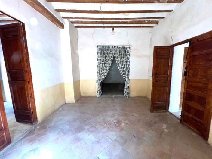 Image No.12-8 Bed House for sale