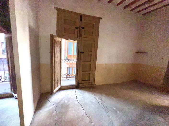 Image No.13-8 Bed House for sale