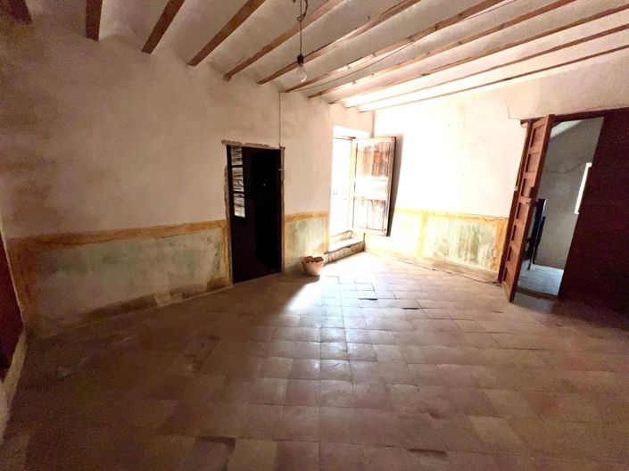 Image No.17-8 Bed House for sale
