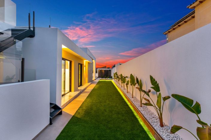 Image No.3-Villa de 3 chambres à vendre à Torrevieja