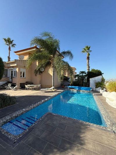 Image No.11-3 Bed Villa for sale