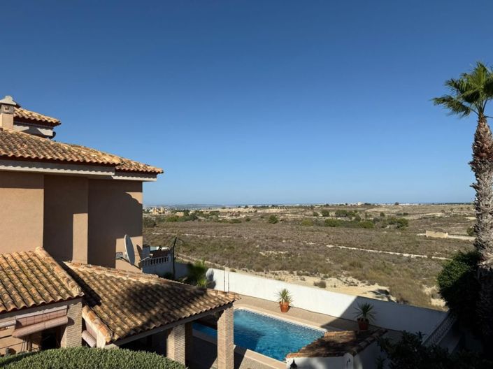Image No.26-3 Bed Villa for sale