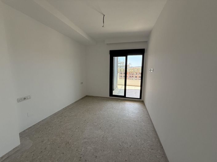 Image No.15-3 Bed Penthouse for sale