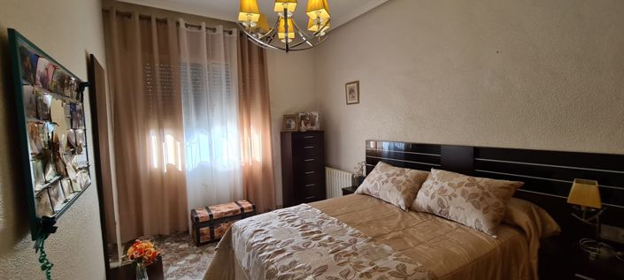 Image No.19-3 Bed Villa for sale