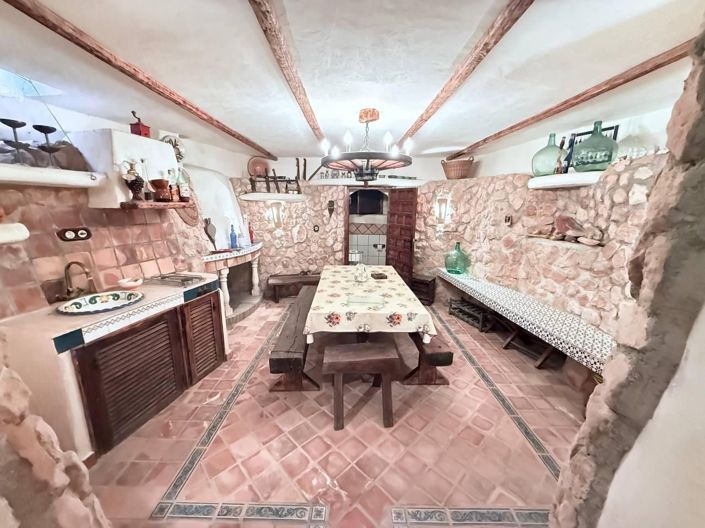 Image No.12-5 Bed Villa for sale
