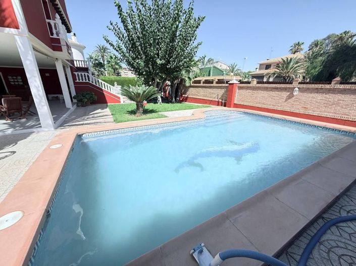 Image No.16-5 Bed Villa for sale