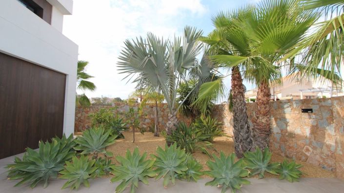 Image No.5-3 Bed Villa for sale