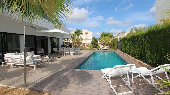 Image No.9-3 Bed Villa for sale